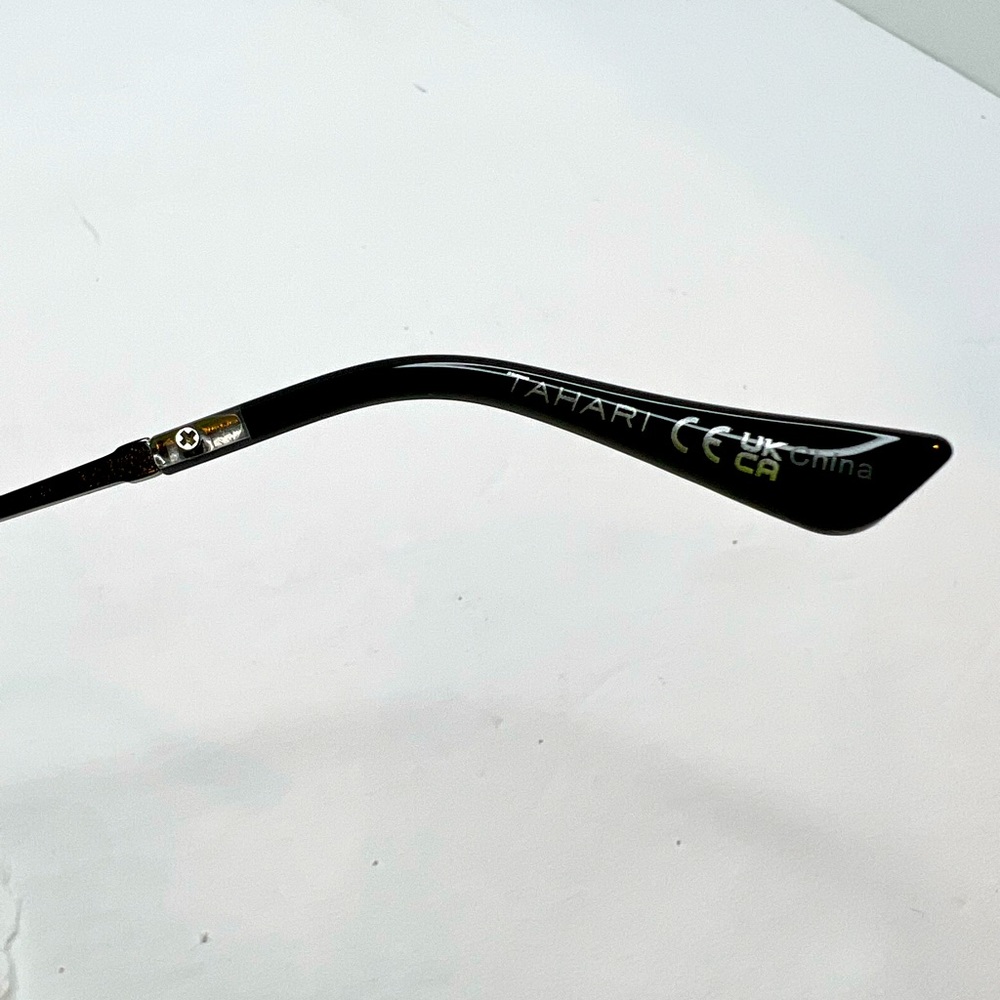 TAHARI 100% UV PROTECTION SUNGLASSES,  2 TONE FRAME, GREY&CLEAR W/CRYSTAL TEAR - Picture 7 of 10
